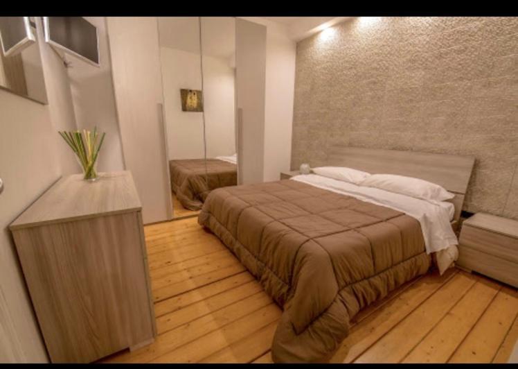 Luxurious Street Apartments Катания Экстерьер фото