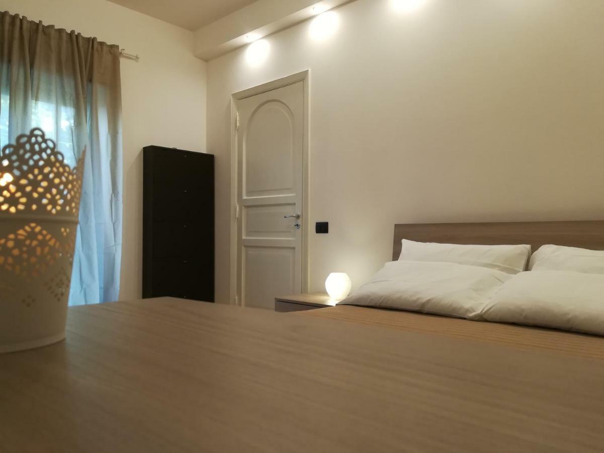 Luxurious Street Apartments Катания Экстерьер фото