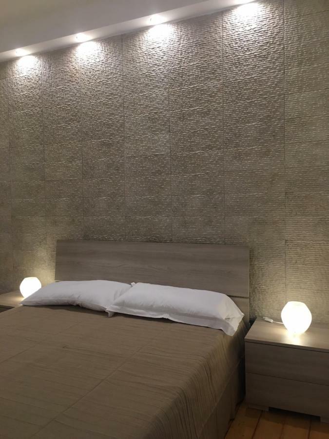 Luxurious Street Apartments Катания Экстерьер фото