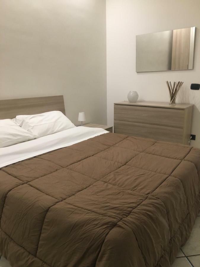 Luxurious Street Apartments Катания Экстерьер фото